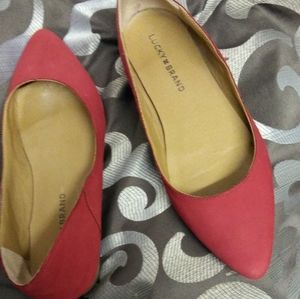 Women's 7.5 Lucky Brand leather flats